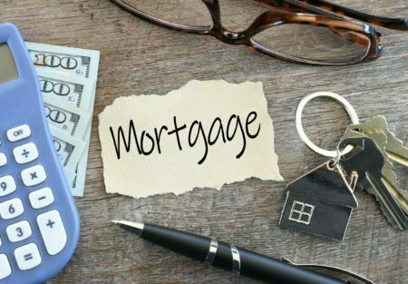 CALCULATOR WITH CASH AND KEYS