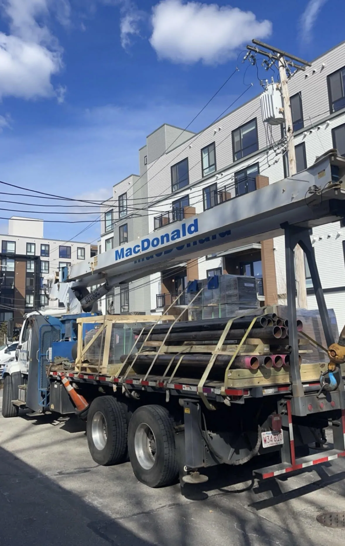 crane rental provider in Easton Massachusetts